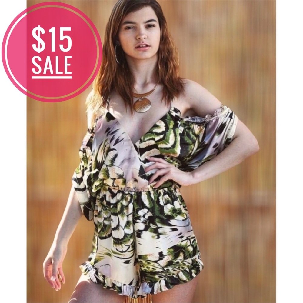 🔥 SALE Tropical Print Cold Shoulder Ruffle Trim Romper